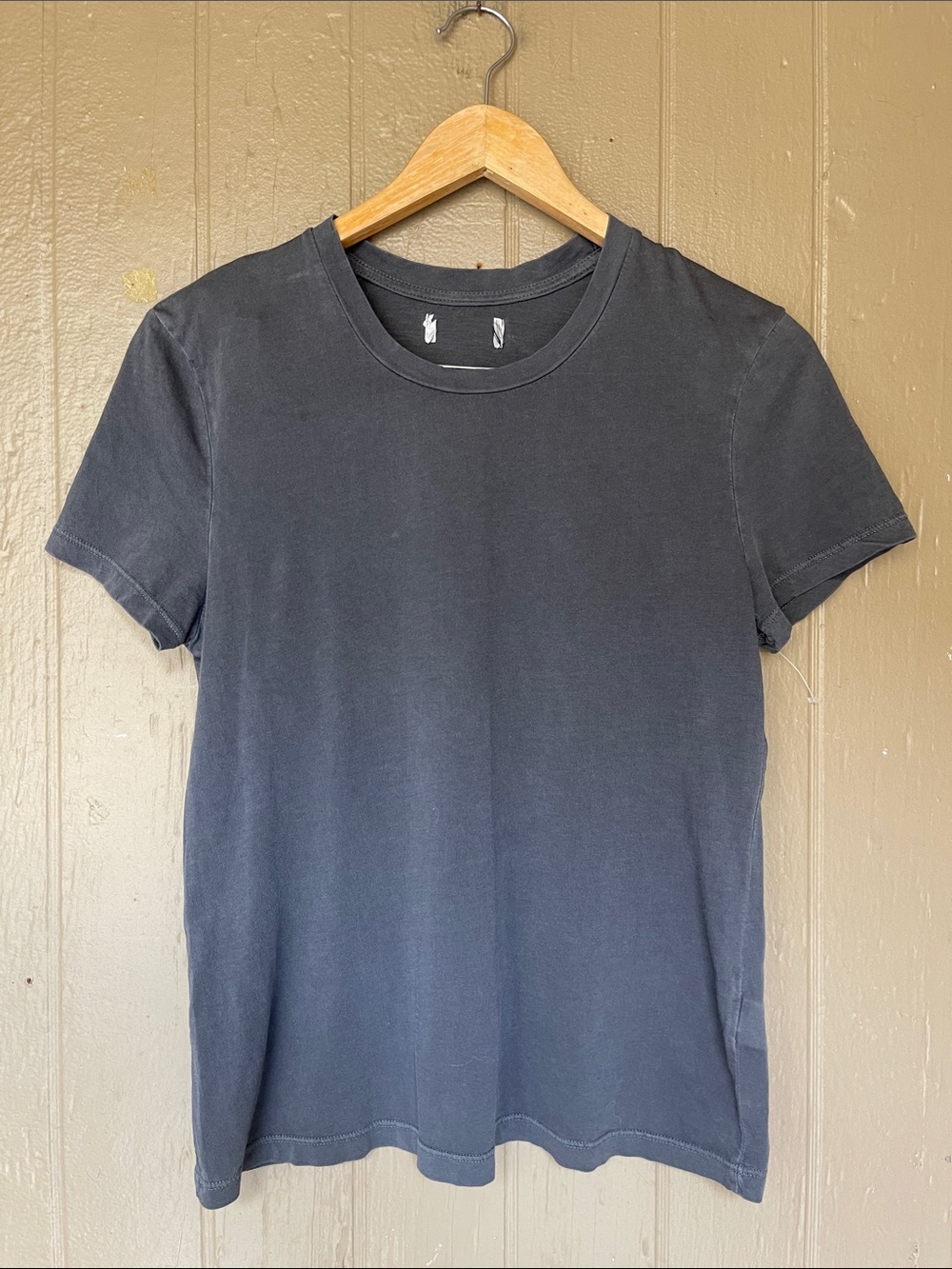 Rowan Tyler Slub Crew Neck Tee in faded Black Size M